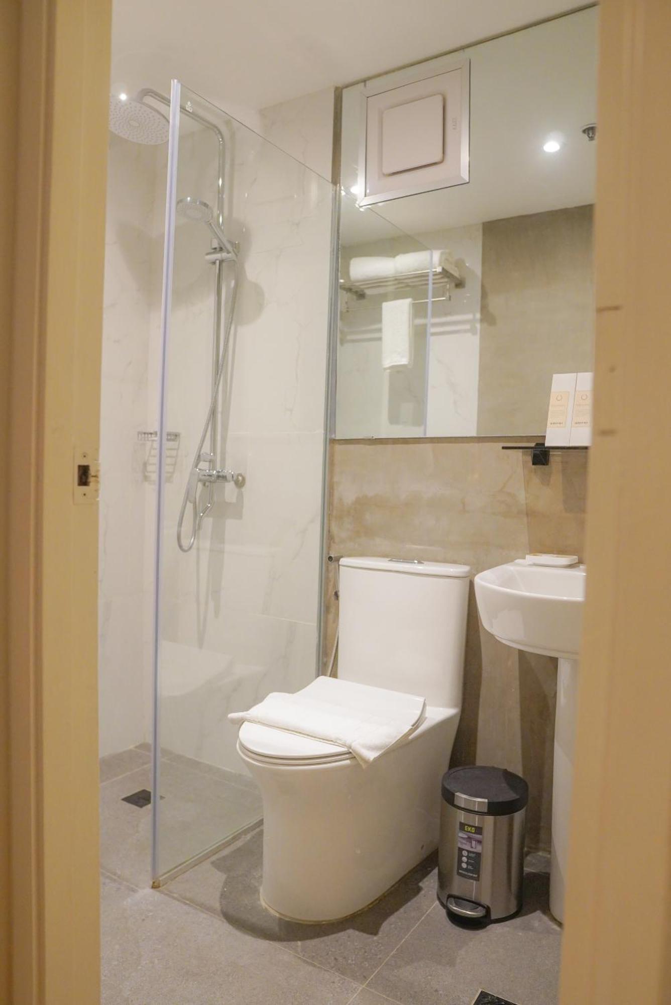 Bel Air Suites Makati Makati City Exterior photo